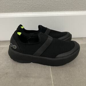 OOfos OOmg Low Recovery Womens 7 Black Sneakers Comfort Shoes Q2-4302018-2